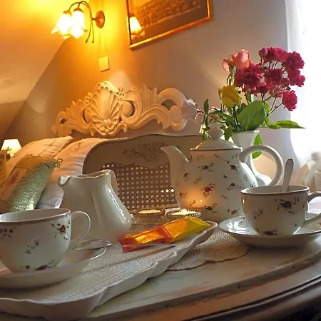 The Roses Garden Bed and breakfast 3*