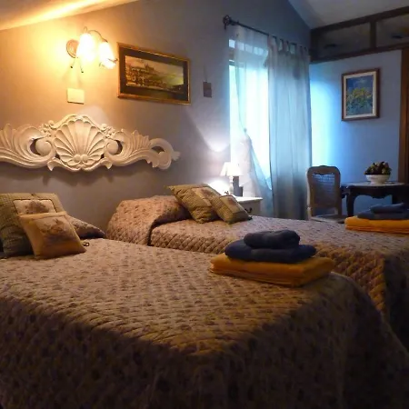 The Roses Garden Bed and breakfast