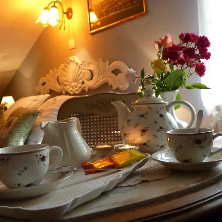 The Roses Garden Bed and breakfast 3*