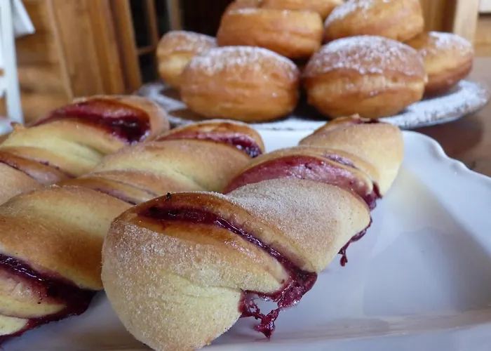 The Roses Garden Bed and breakfast 3*